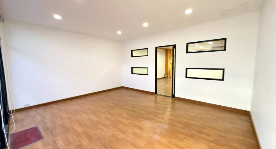 For rent office in Watthana, Bangkok