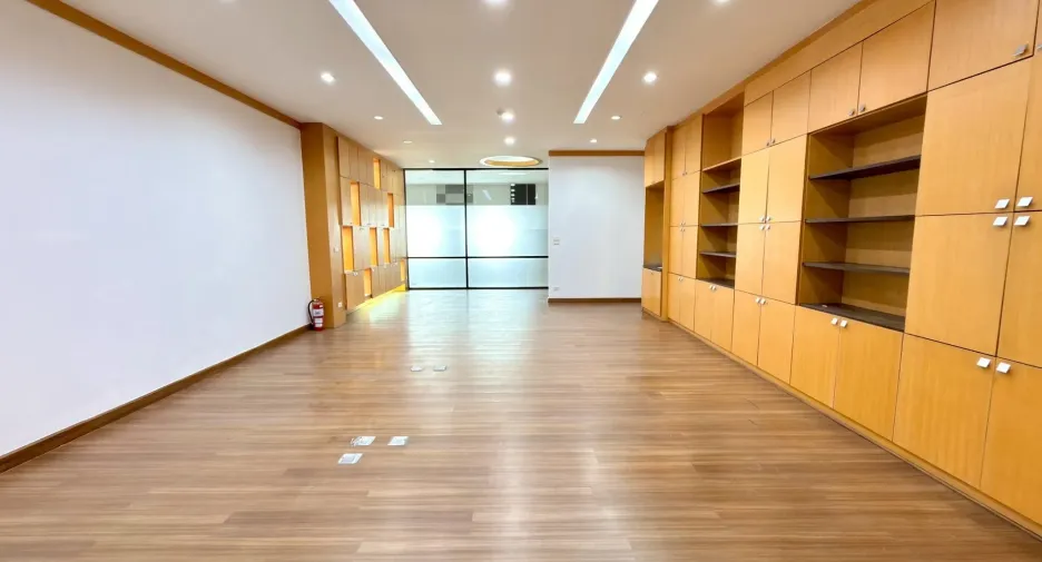 For rent office in Watthana, Bangkok