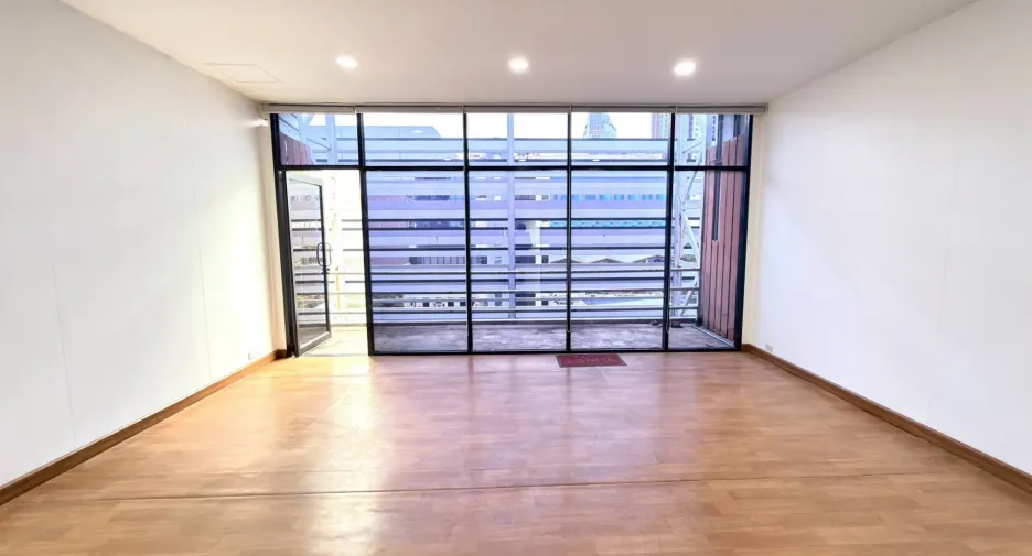 For rent office in Watthana, Bangkok
