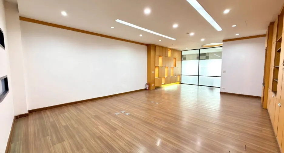 For rent office in Watthana, Bangkok