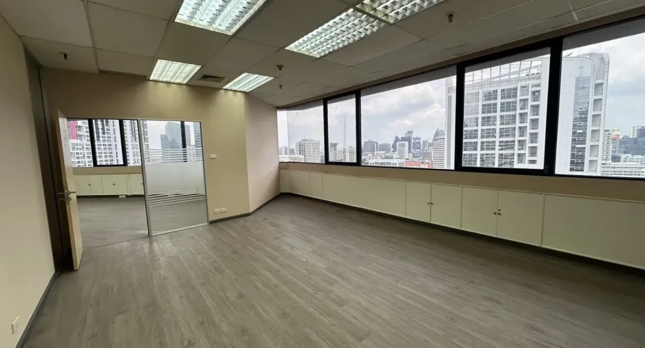 Büro zur Miete in Bang Rak, Bangkok