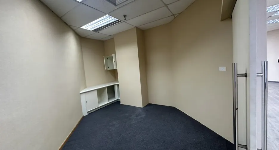Büro zur Miete in Bang Rak, Bangkok