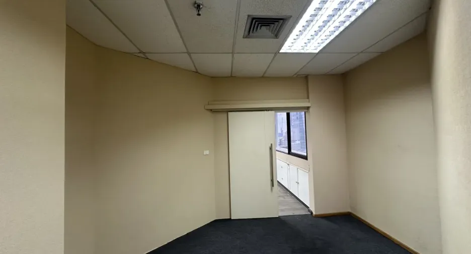 Büro zur Miete in Bang Rak, Bangkok
