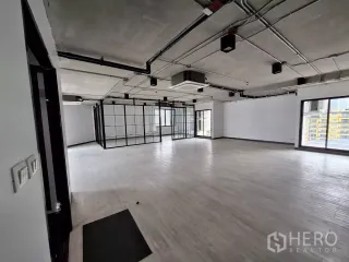 Büro zur Miete in Watthana, Bangkok