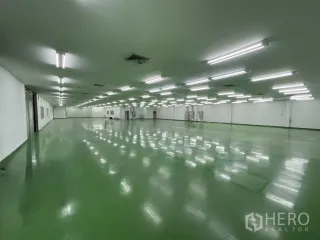 For rent warehouse in Mueang Samut Prakan, Samut Prakan