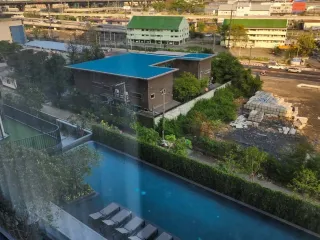Condo en alquiler de 1 habitaciones en Bang Na, Bangkok