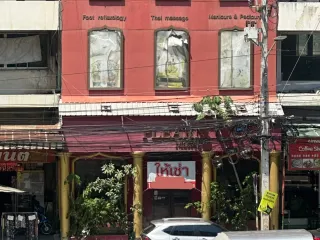 For Rent 4 Bedroom Townhouse In Mueang Chiang Mai