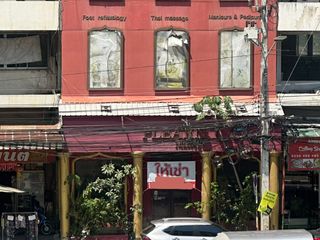 Casa adosada en alquiler de 4 habitaciones en Mueang Chiang Mai, Chiang Mai