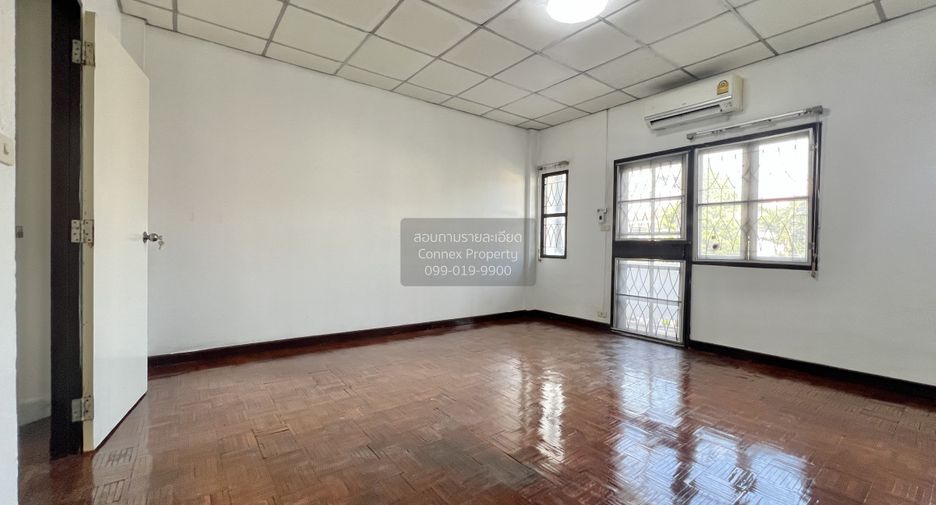 Reihenhaus zum Kauf mit 3 Zimmer in Bang Khen, Bangkok