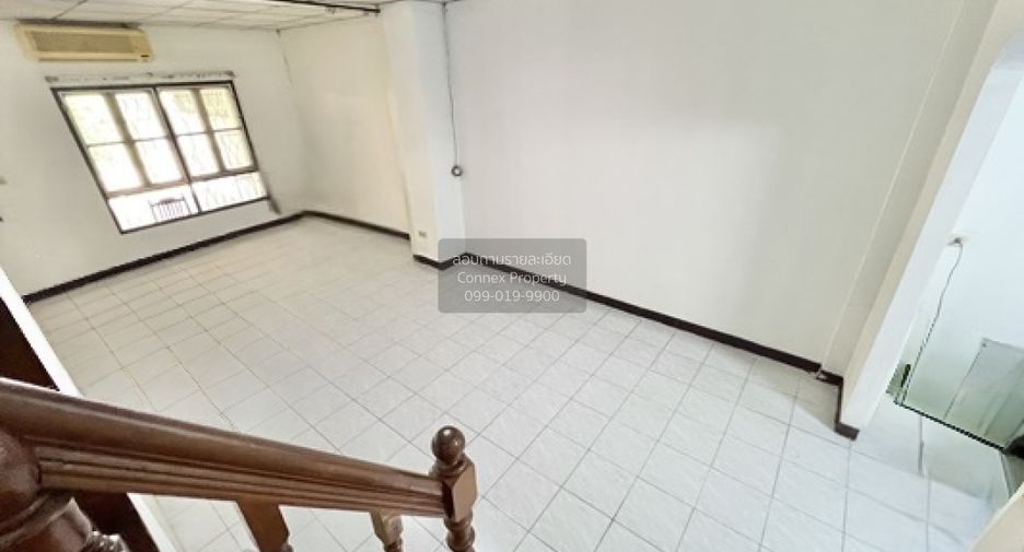 Reihenhaus zum Kauf mit 3 Zimmer in Bang Khen, Bangkok