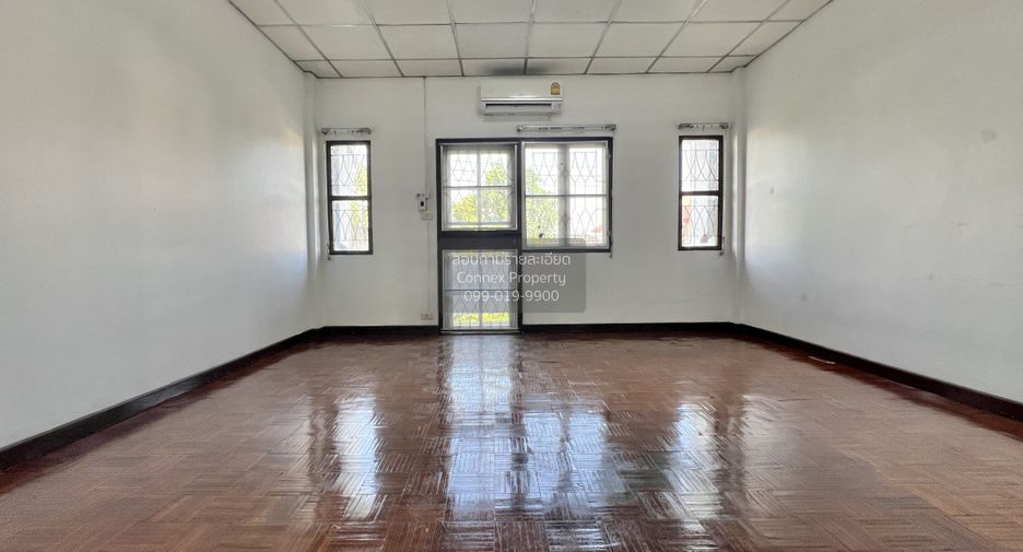 Reihenhaus zum Kauf mit 3 Zimmer in Bang Khen, Bangkok