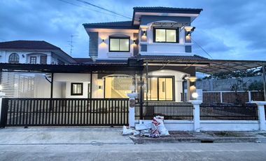 Casa en venta de 4 habitaciones en Nong Khaem, Bangkok