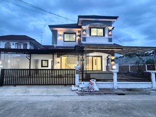 For sale 4 ベッドルーム house in Nong Khaem, Bangkok