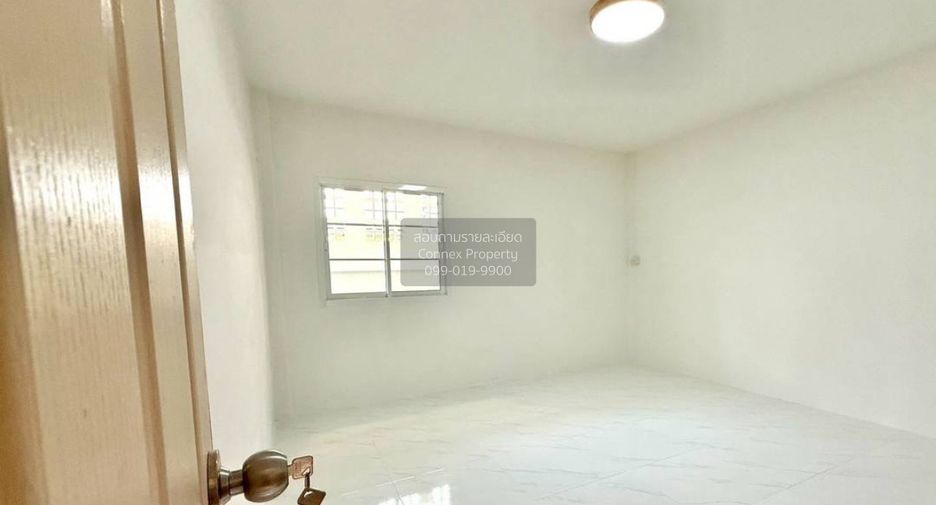 Reihenhaus zum Kauf mit 3 Zimmer in Bang Khen, Bangkok