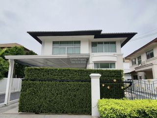 Casa en venta de 4 habitaciones en Bang Khen, Bangkok