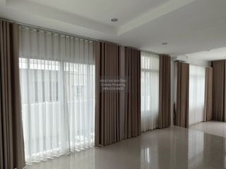 Casa en venta de 4 habitaciones en Bang Khen, Bangkok