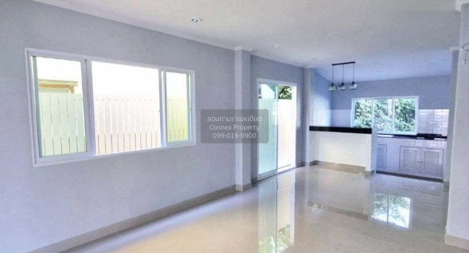 For sale 4 bedrooms house in Bangkok Noi, Bangkok