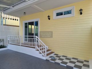 For sale 4 bedrooms house in Bangkok Noi, Bangkok