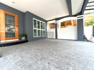 For sale 4 bedrooms townhouse in Chatuchak, Bangkok