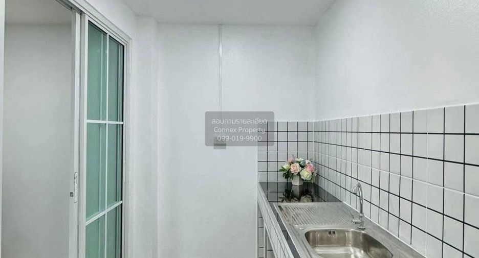 For sale 3 bedrooms townhouse in Mueang Nonthaburi, Nonthaburi