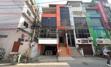 出售 7 卧室 联排别墅 在 Bueng Kum, 曼谷
