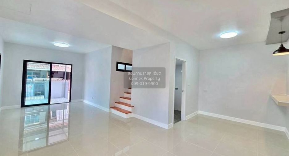 For sale 3 bedrooms townhouse in Mueang Nonthaburi, Nonthaburi