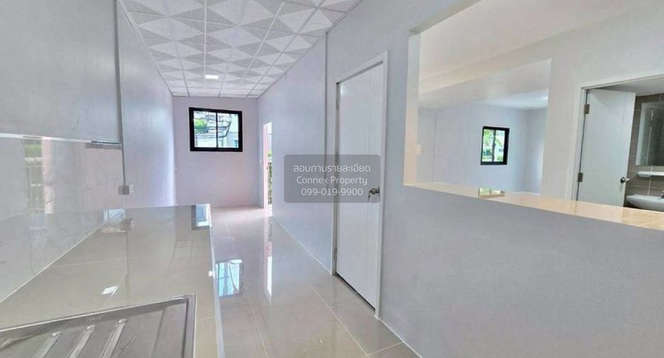 For sale 3 bedrooms townhouse in Mueang Nonthaburi, Nonthaburi