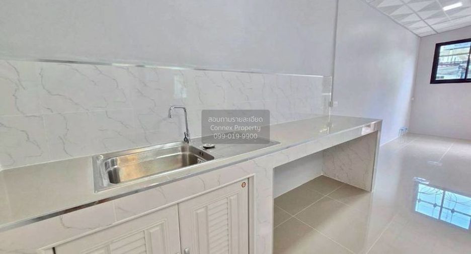 For sale 3 bedrooms townhouse in Mueang Nonthaburi, Nonthaburi