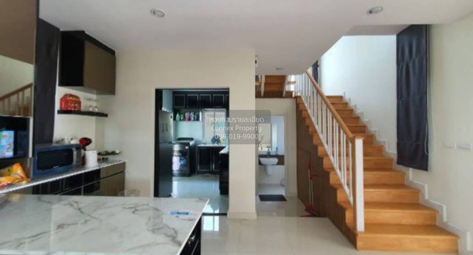 For sale 3 bedrooms house in Mueang Pathum Thani, Pathum Thani