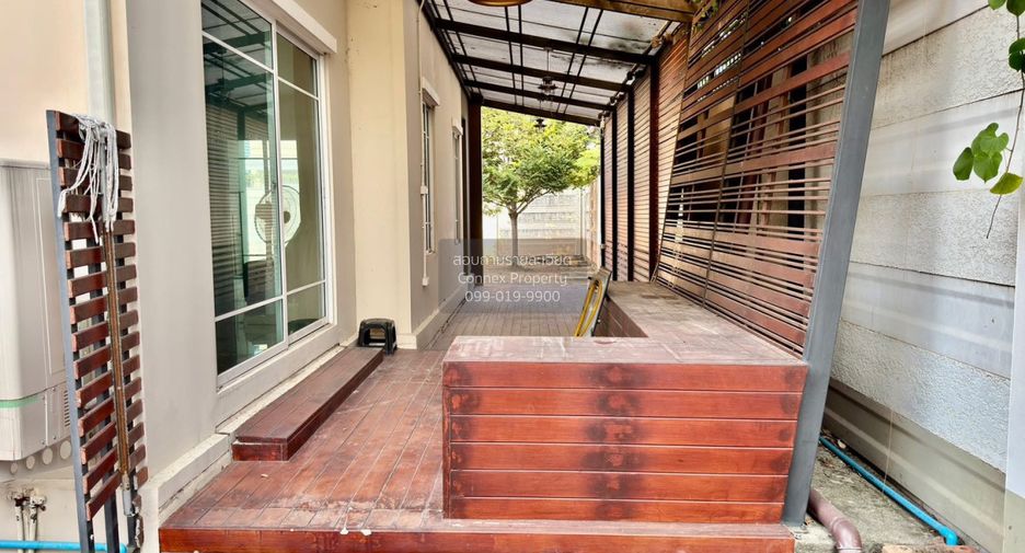 For sale 3 bedrooms house in Mueang Pathum Thani, Pathum Thani