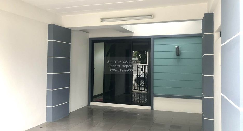 For sale 2 bedrooms townhouse in Lak Si, Bangkok