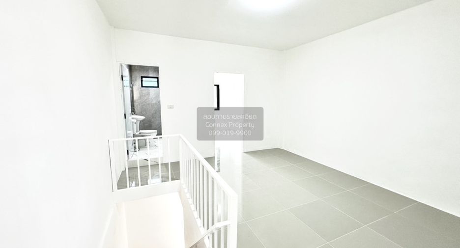 For sale 2 bedrooms townhouse in Bang Khae, Bangkok