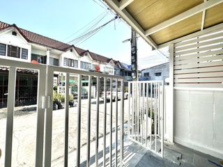 For sale 2 bedrooms townhouse in Bang Khae, Bangkok
