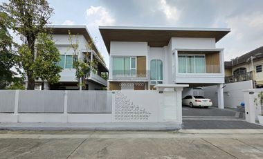 Haus zum Kauf mit 6 Zimmer in Thawi Watthana, Bangkok