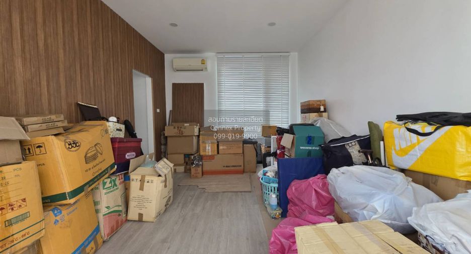 For sale 6 bedrooms house in Thawi Watthana, Bangkok