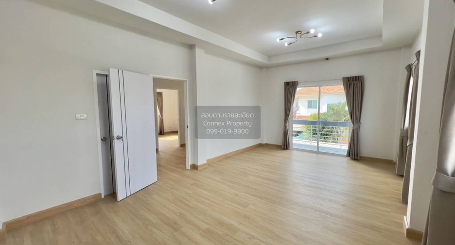 For sale 3 bedrooms house in Khlong Sam Wa, Bangkok