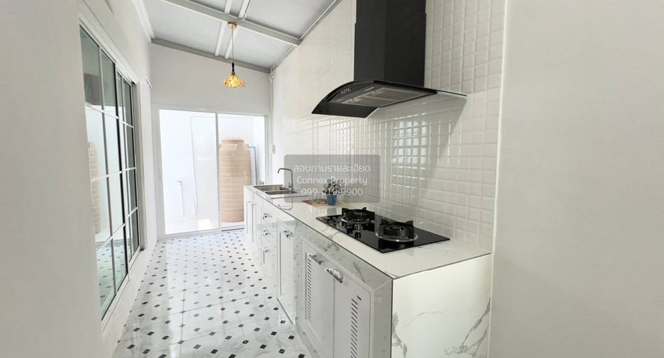 For sale 3 bedrooms house in Khlong Sam Wa, Bangkok