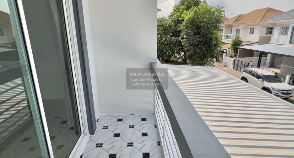 For sale 3 bedrooms house in Khlong Sam Wa, Bangkok