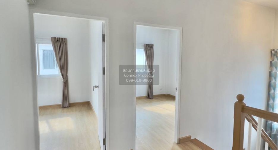 For sale 3 bedrooms house in Khlong Sam Wa, Bangkok