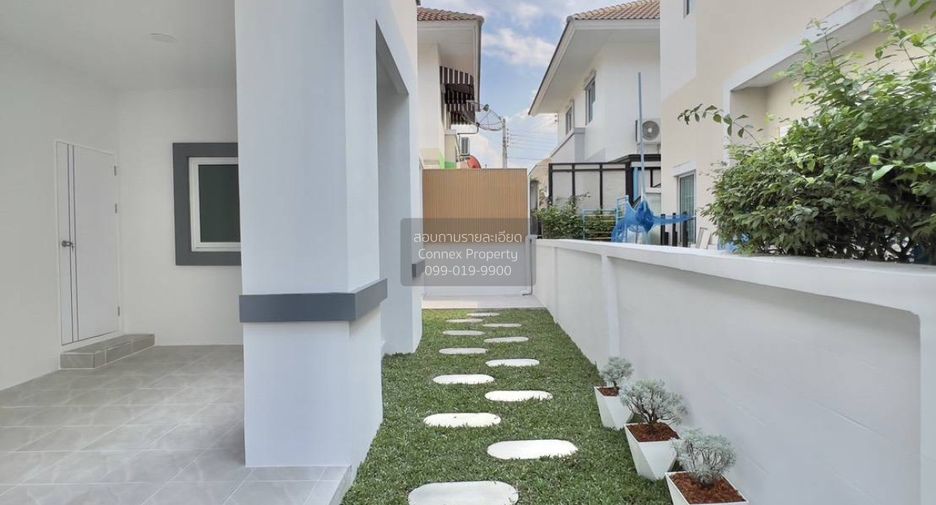 For sale 3 bedrooms house in Khlong Sam Wa, Bangkok