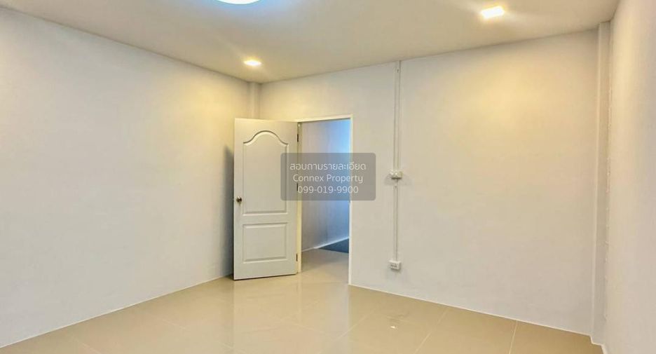 Casa adosada en venta de 2 habitaciones en Mueang Nonthaburi, Nonthaburi