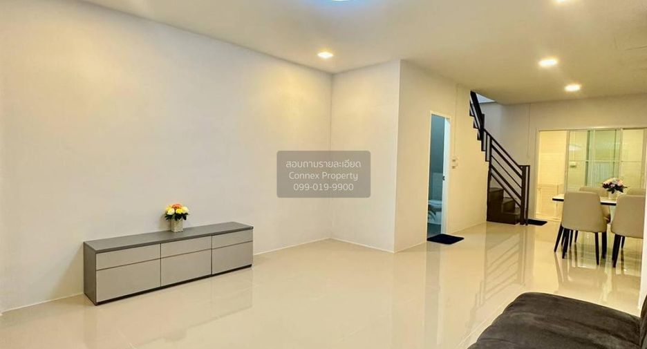 Casa adosada en venta de 2 habitaciones en Mueang Nonthaburi, Nonthaburi