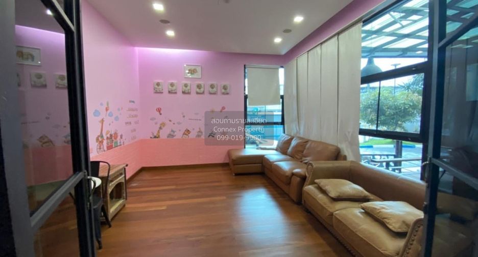 For sale 6 bedrooms house in Wang Thonglang, Bangkok