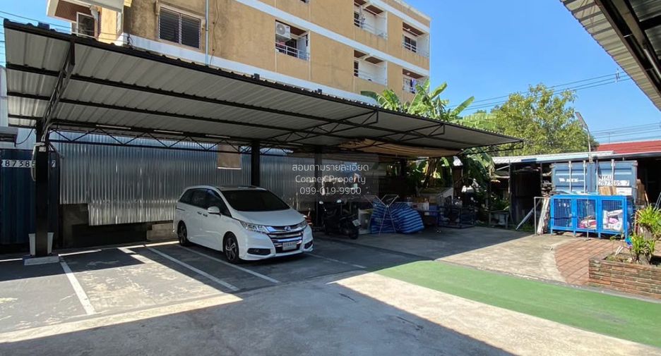 For sale 6 bedrooms house in Wang Thonglang, Bangkok