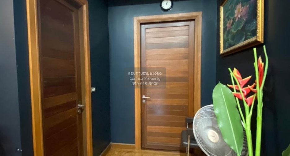 For sale 6 bedrooms house in Wang Thonglang, Bangkok