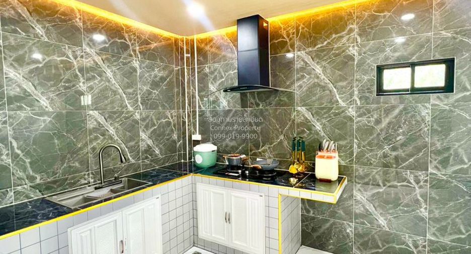 For sale 4 bedrooms townhouse in Lam Luk Ka, Pathum Thani