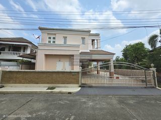 For sale 3 bedrooms house in Thawi Watthana, Bangkok