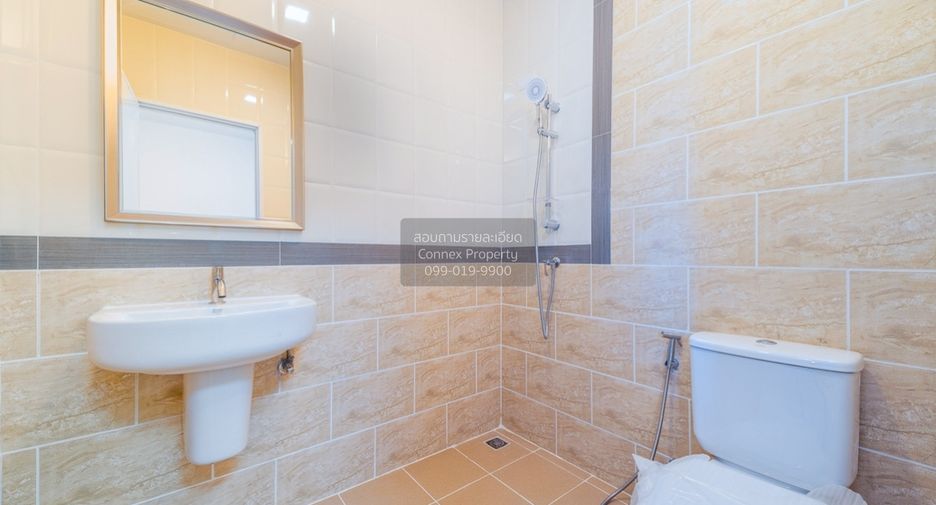 For sale 3 bedrooms townhouse in Bang Phli, Samut Prakan