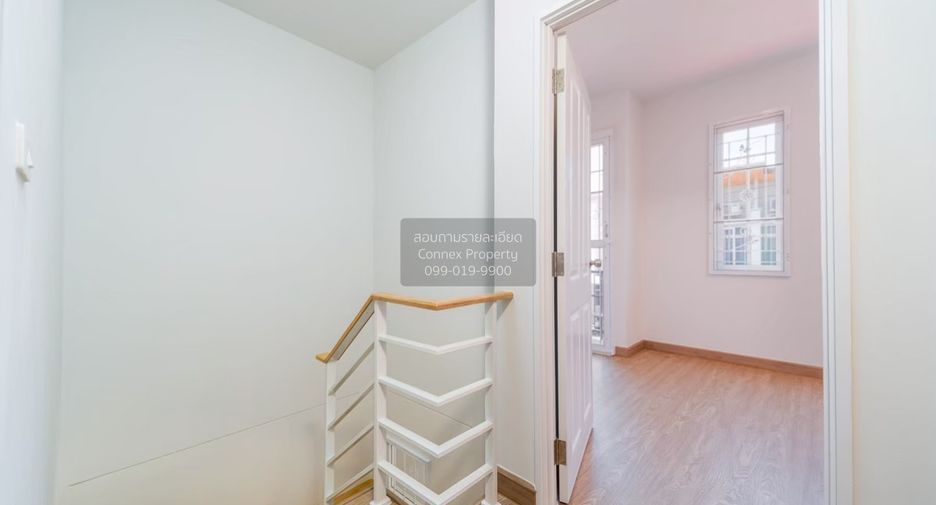For sale 3 bedrooms townhouse in Bang Phli, Samut Prakan