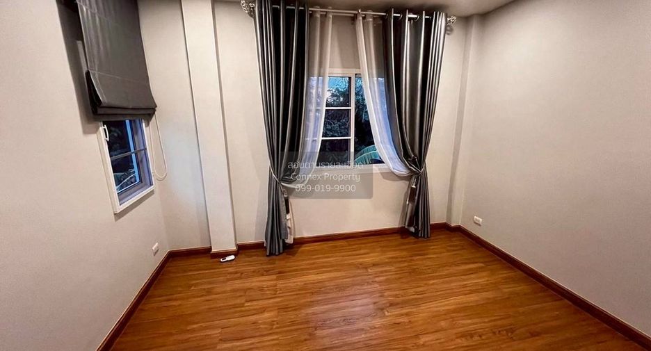 Haus zum Kauf mit 3 Zimmer in Khlong Sam Wa, Bangkok